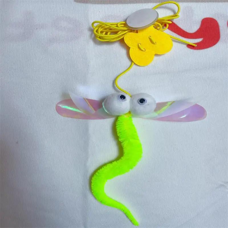 Cat teasing stick self - entertaining toy cat teasing magic tool, cat boredom - relieving swing door hanging elastic feather toy
Cat teasing stick self - entertaining toy cat teasing magic tool, cat boredom - relieving swing door hanging elastic feather toy