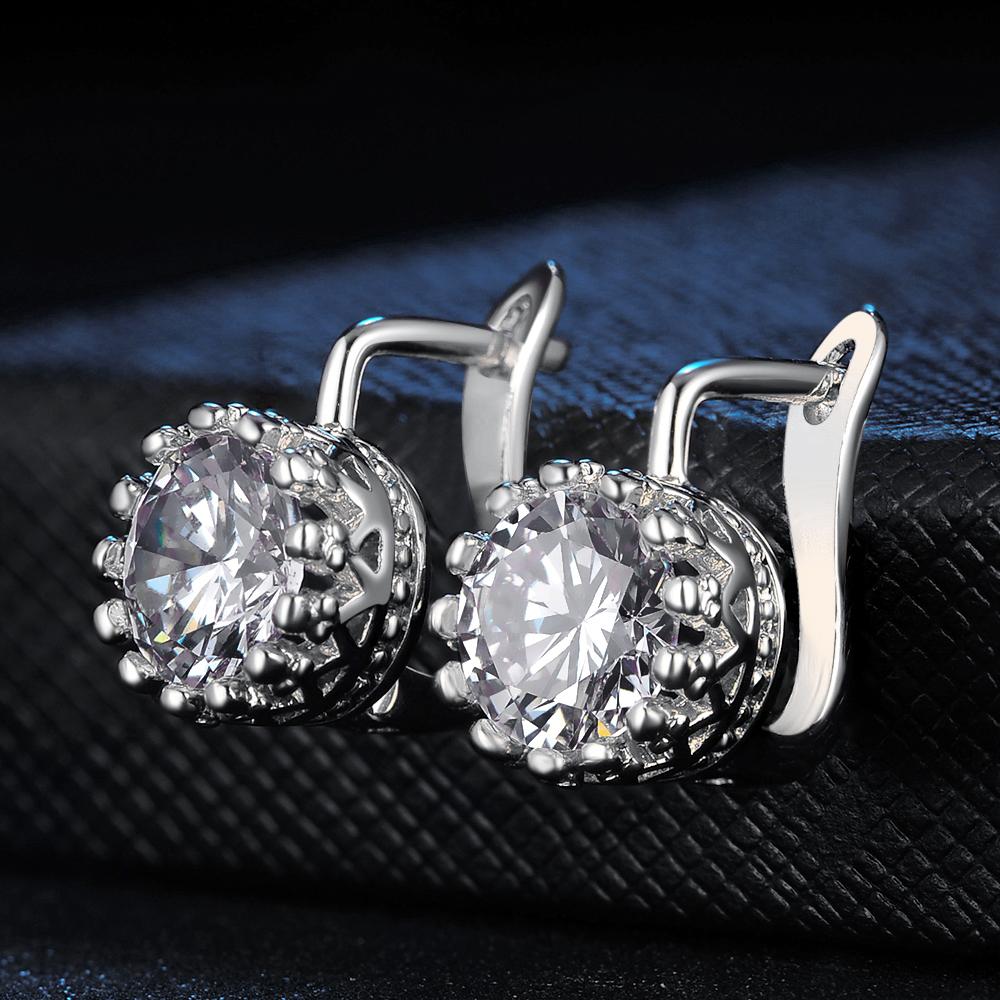 Hoop Earrings with Crystal Stone for Women Vintage Crown Zirconia Rose Gold Color Ear Clip Accessories Jewelry Wholesale E610
Hoop Earrings with Crystal Stone for Women Vintage Crown Zirconia Rose Gold Color Ear Clip Accessories Jewelry Wholesale E610