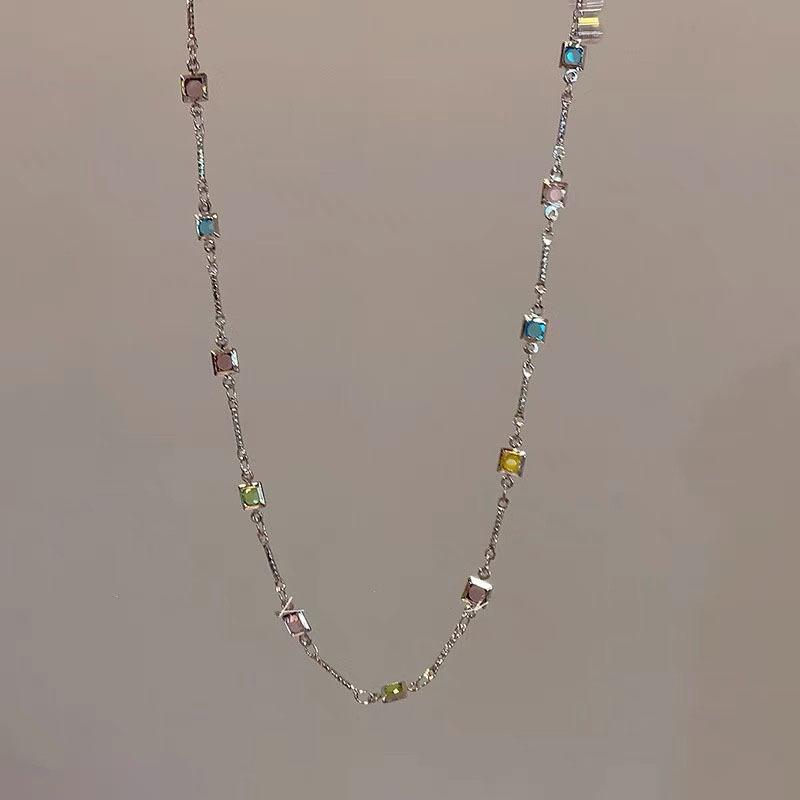 Exquisite Temperament Dopamine Geometry Square Colorful Crystal Chokers Necklace for Women Summer Sweet Jewelry Accessories Gift
Exquisite Temperament Dopamine Geometry Square Colorful Crystal Chokers Necklace for Women Summer Sweet Jewelry Accessories Gift