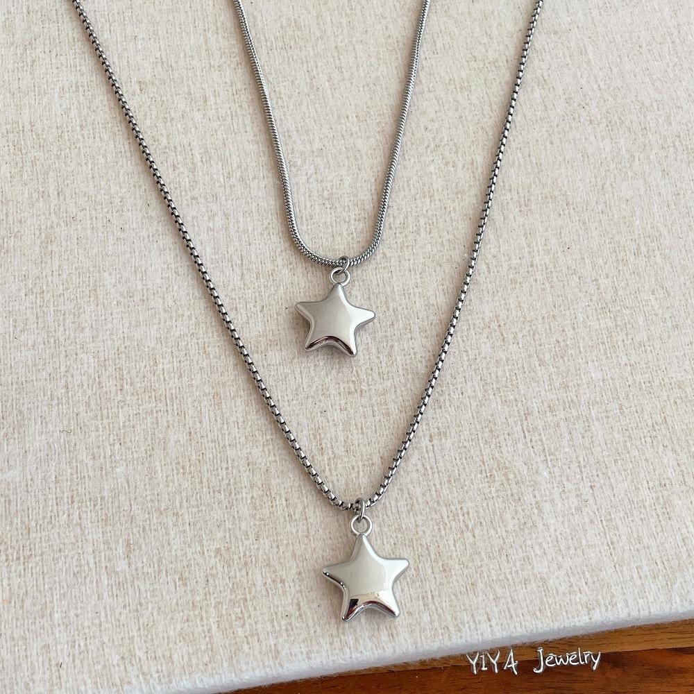 New Chic Coffee Black Spray Chunky Star Pendant Necklaces For Women Double Layered Stainless Steel Box Snake Sweater Chain 44cm 64cm
New Chic Coffee Black Spray Chunky Star Pendant Necklaces For Women Double Layered Stainless Steel Box Snake Sweater Chain 44cm 64cm