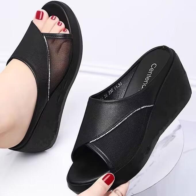 Тапочки на танкетке Женские тапочки на платформе 40 чёрный
Тапочки на танкетке Женские тапочки на платформе 40 чёрный