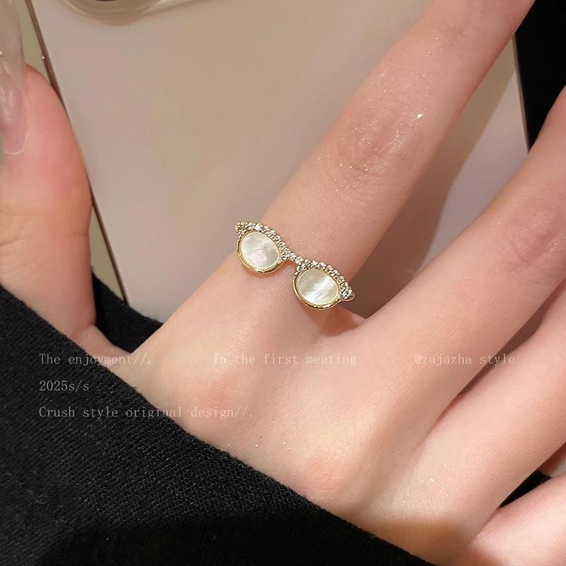Luxury-lite zirconia eyeglass ring for women, high-end finger ring for the index finger, small-scale layered wearing, adjustable finger ring. золотой
Luxury-lite zirconia eyeglass ring for women, high-end finger ring for the index finger, small-scale layered wearing, adjustable finger ring. золотой