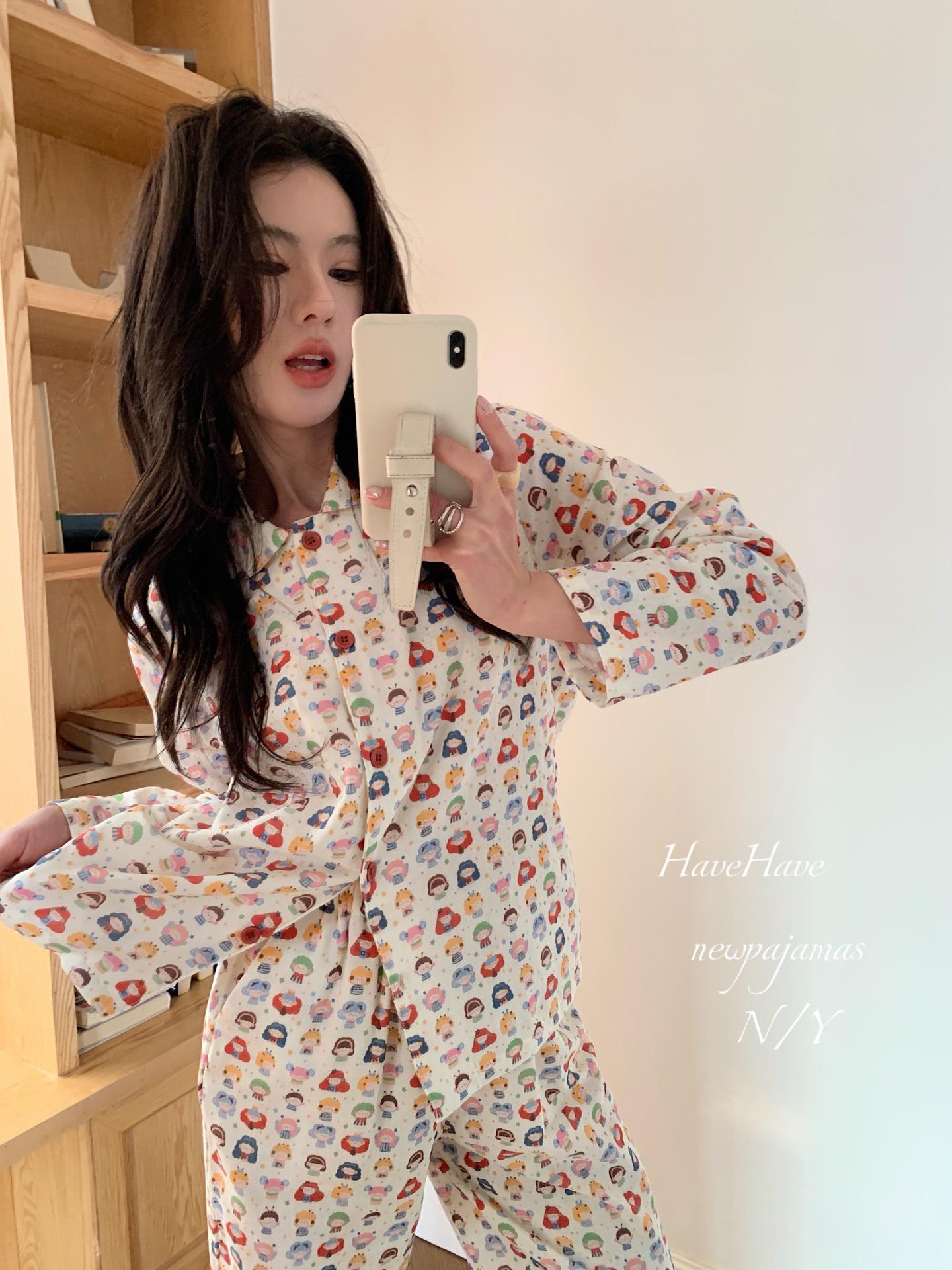 Korean Style Cotton Pajamas: Cartoon Print, Small Lapel, Long Sleeve & Pants for Women M (up to 120 Jin)
Korean Style Cotton Pajamas: Cartoon Print, Small Lapel, Long Sleeve & Pants for Women M (up to 120 Jin)