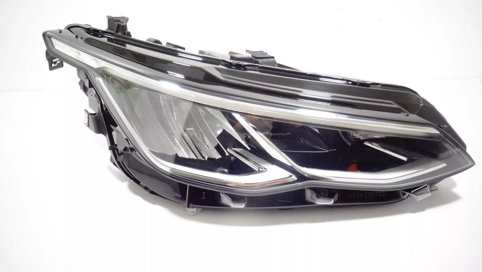 Передні фари (2 шт) для Volkswagen Golf 8
Передні фари (2 шт) для Volkswagen Golf 8