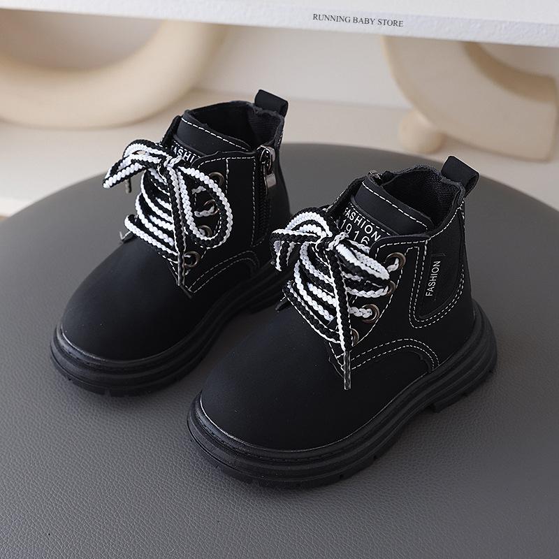 Children s Boots for Boys Girls Kids Ankle Boots Rubber Outsole Spring Autumn Shoes for Toddlers Little Kids I01174 21 чорний
Children s Boots for Boys Girls Kids Ankle Boots Rubber Outsole Spring Autumn Shoes for Toddlers Little Kids I01174 21 чорний