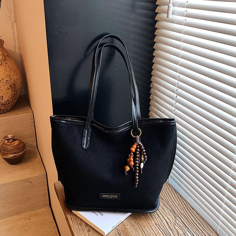 Осенне-зимние женские сумки из замши большой вместимости, новые простые сумки-тоут, универсальные наплечные сумки для работы чёрный
Осенне-зимние женские сумки из замши большой вместимости, новые простые сумки-тоут, универсальные наплечные сумки для работы чёрный