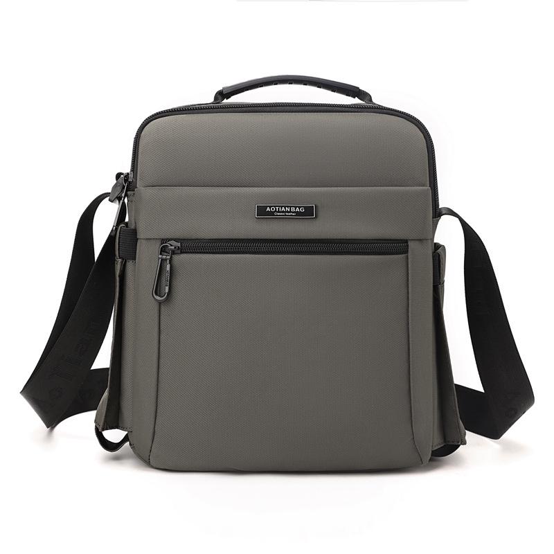 Мужская вертикальная сумка - Осень 2025, деловая повседневная сумка через плечо, легкий и простой дизайн из ткани Оксфорд серый
Мужская вертикальная сумка - Осень 2025, деловая повседневная сумка через плечо, легкий и простой дизайн из ткани Оксфорд серый