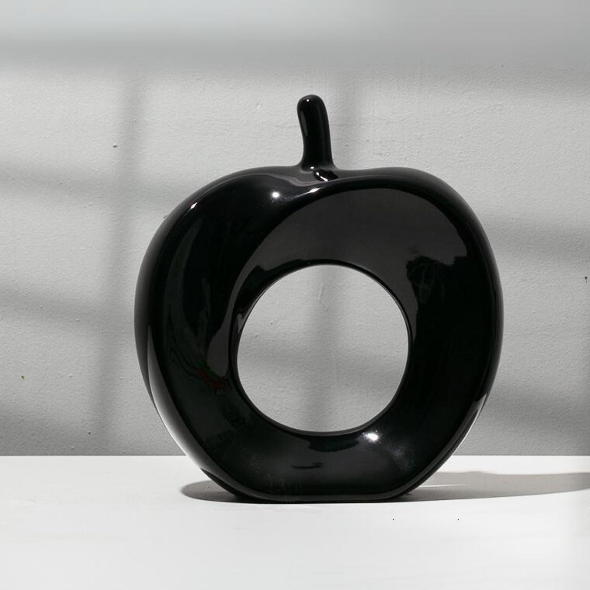 Apple-shaped ceramic object, 10 colors available, modern decor, Nordic style, art accessory, perfect for gifts, black чёрный
Apple-shaped ceramic object, 10 colors available, modern decor, Nordic style, art accessory, perfect for gifts, black чёрный