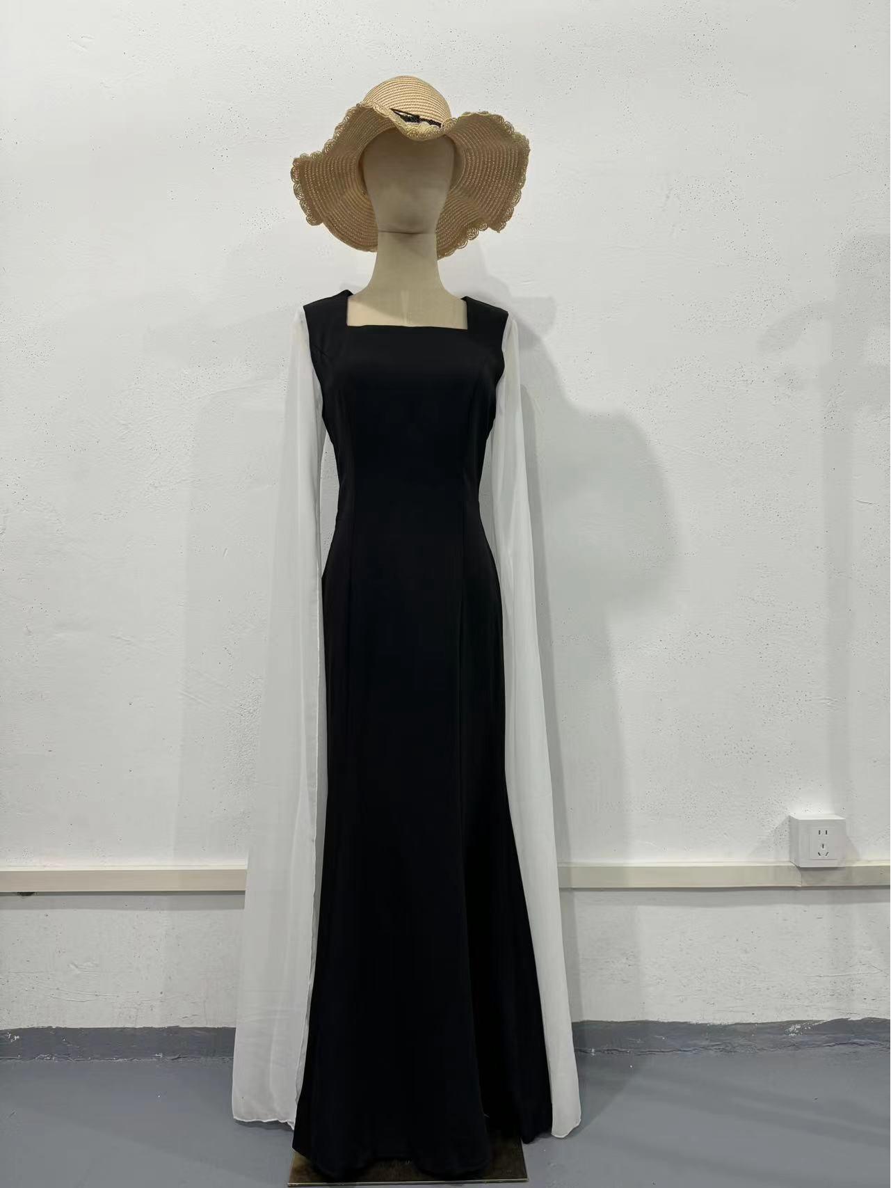2023 Autumn Black and White Patchwork Dress with Batwing Sleeves and Waist-cinching Design Medium
2023 Autumn Black and White Patchwork Dress with Batwing Sleeves and Waist-cinching Design Medium
