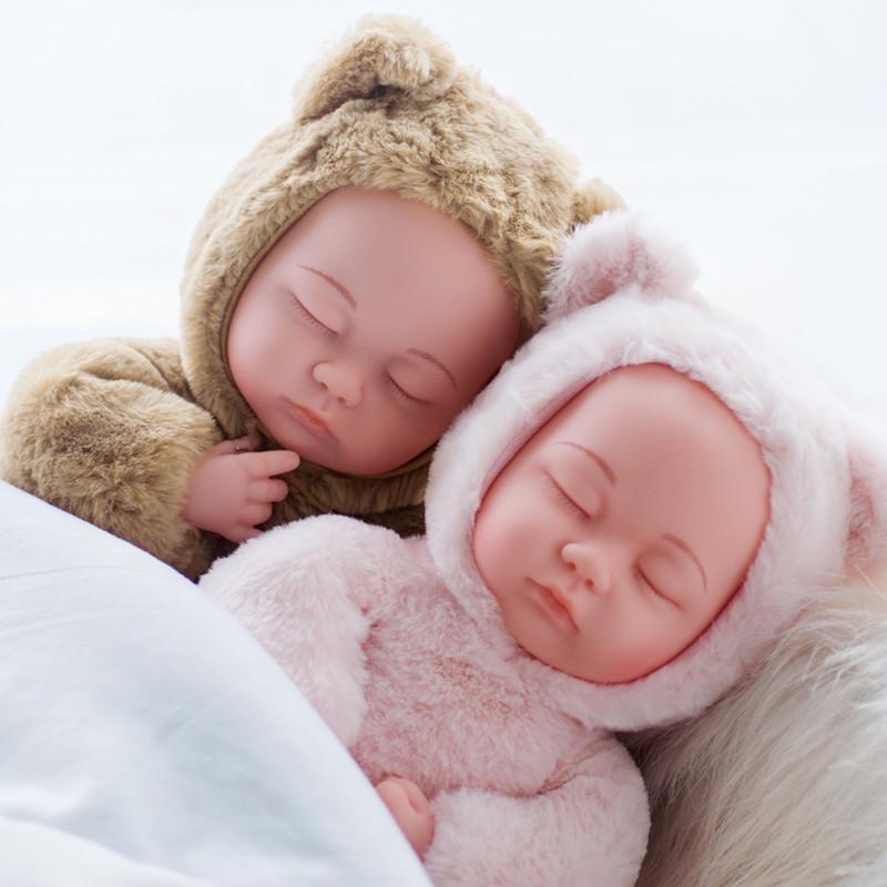 Plush Toy Animal Doll Vinyl Simulation Doll Lullaby Soothe Sleep Doll Children s Day Toy Gift close антична латунь кольору
Plush Toy Animal Doll Vinyl Simulation Doll Lullaby Soothe Sleep Doll Children s Day Toy Gift close антична латунь кольору