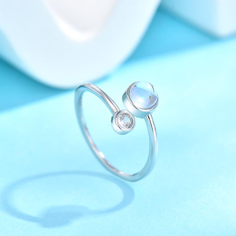 Кольцо с лунным камнем Мори для женщин: Дизайн указательного пальца «Люкс-лайт» 2024 года, идеальный рождественский подарок
Кольцо с лунным камнем Мори для женщин: Дизайн указательного пальца «Люкс-лайт» 2024 года, идеальный рождественский подарок