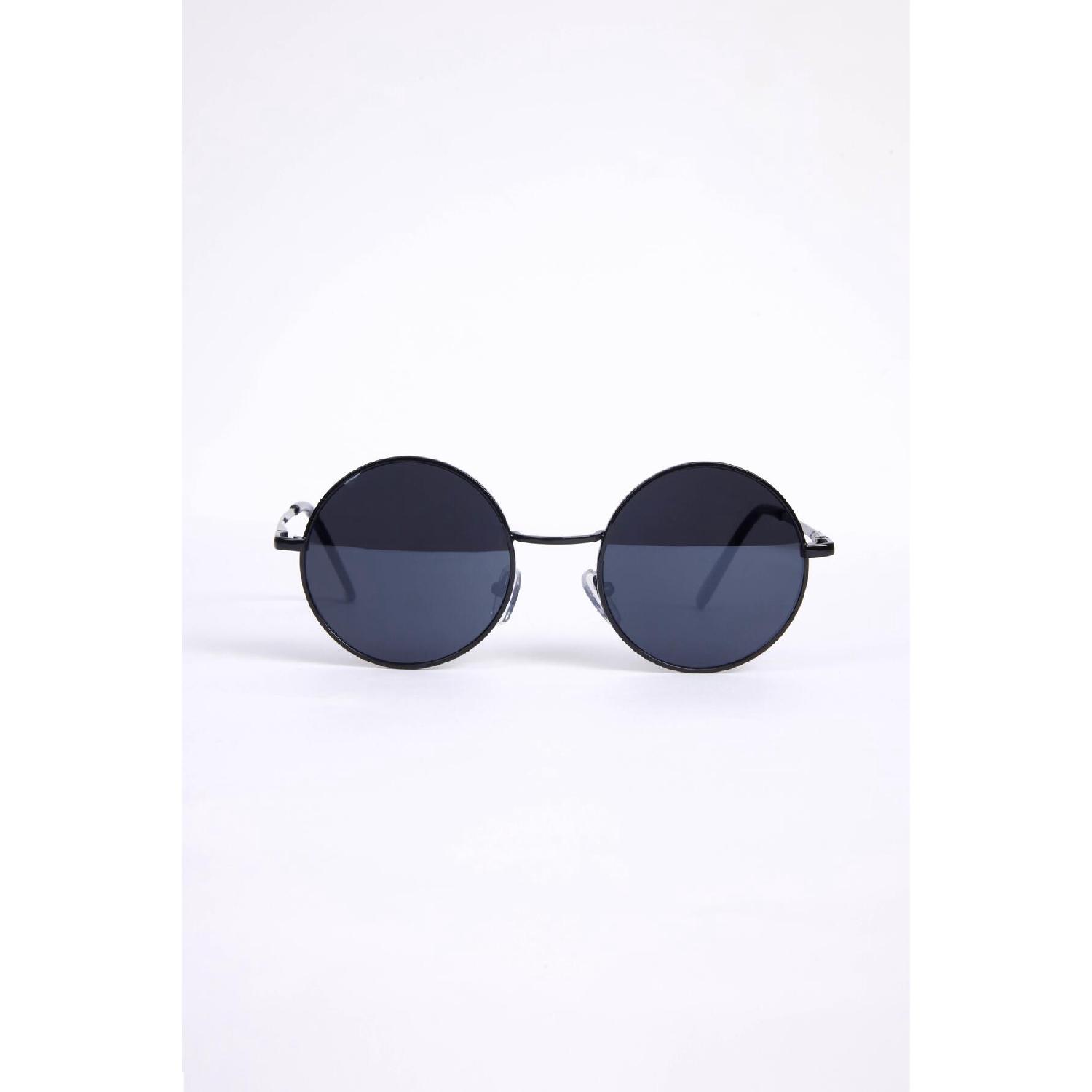 Солнцезащитные очки унисекс
Солнцезащитные очки унисекс