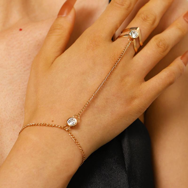 Gold Big Crystal Ring Bracelet For Women Wrist Chain Jewelry Hand Back Chain A2
Gold Big Crystal Ring Bracelet For Women Wrist Chain Jewelry Hand Back Chain A2