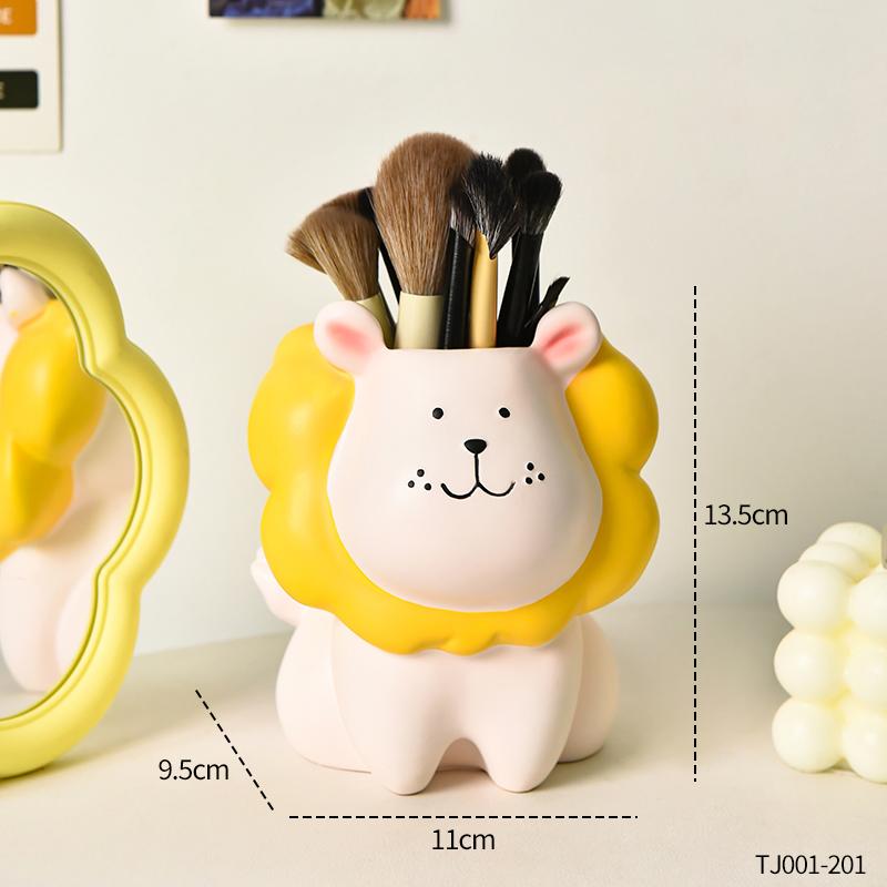 Cartoon Cute Lion Multifunctional Makeup Brush Bucket Home Bedroom Dressing Table Desktop High-End Eyebrow Pencil Storage Bucket
Cartoon Cute Lion Multifunctional Makeup Brush Bucket Home Bedroom Dressing Table Desktop High-End Eyebrow Pencil Storage Bucket