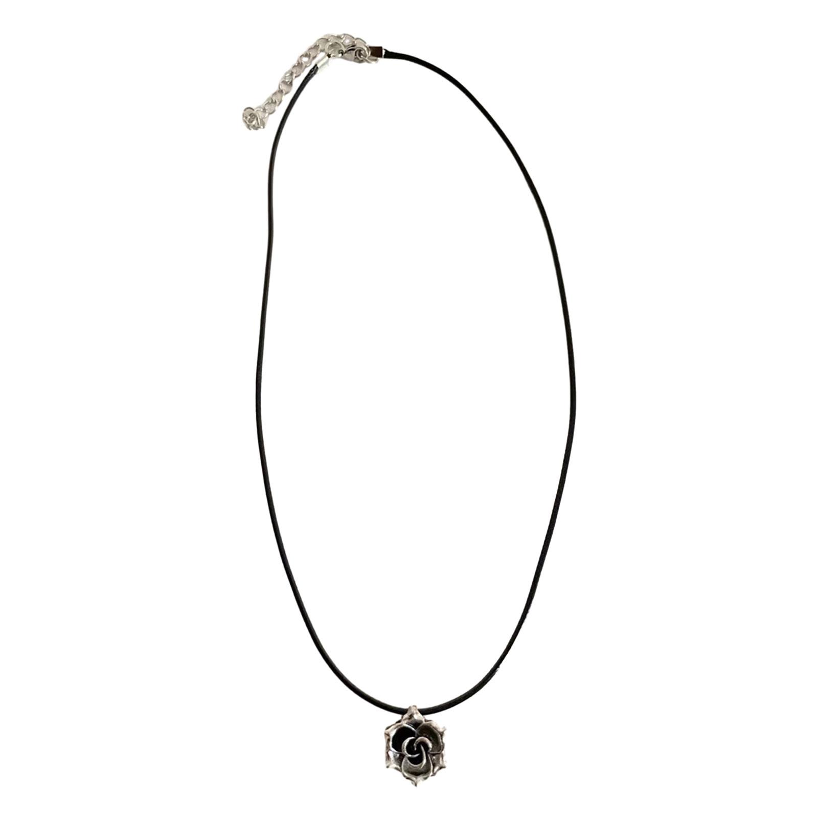 Collar Necklace with Irregular Rose Pendant Colorful Flower Shape Neckchain Black Rope Collarbone Chain Ornament 1
Collar Necklace with Irregular Rose Pendant Colorful Flower Shape Neckchain Black Rope Collarbone Chain Ornament 1