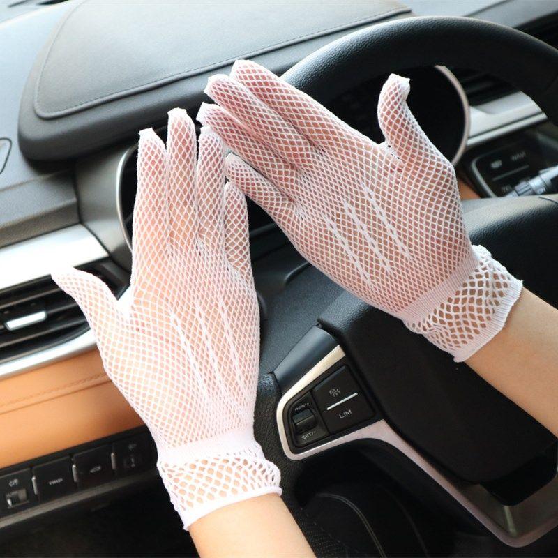 Summer Mesh Lace Gloves Women s Thin Fishnet 5 Finger Short Elastic Spring and Autumn Sexy Etiquette Gloves White 2 pairs
Summer Mesh Lace Gloves Women s Thin Fishnet 5 Finger Short Elastic Spring and Autumn Sexy Etiquette Gloves White 2 pairs