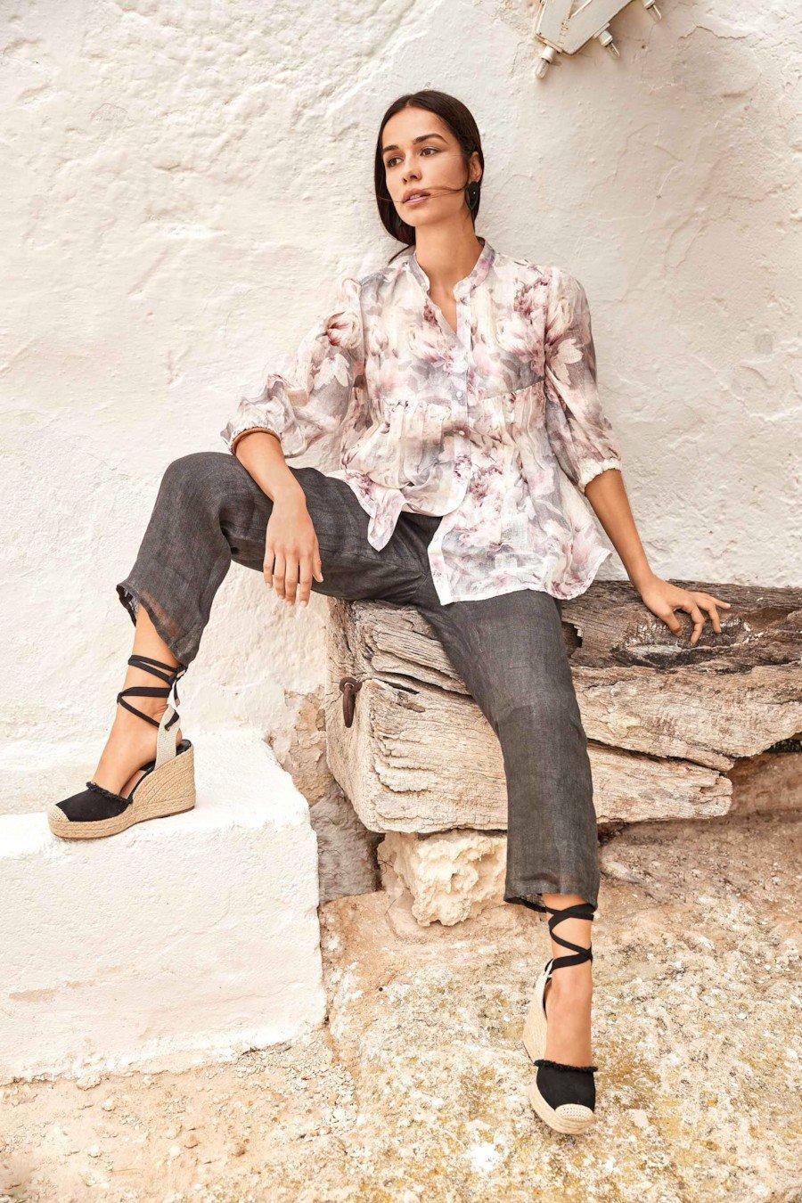 Блуза Iconique (73744) 44(M) різнокольорові кольору
Блуза Iconique (73744) 44(M) різнокольорові кольору