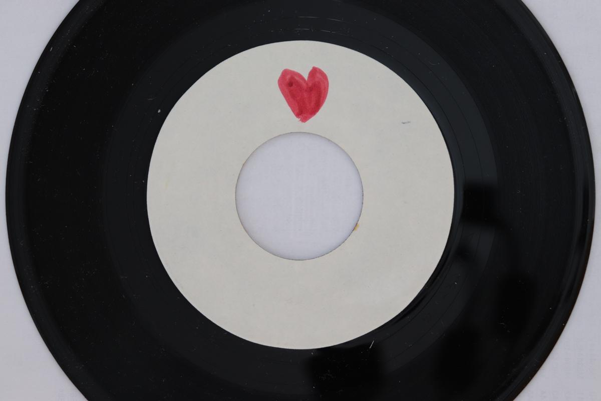 7-дюймова платівка JOHNNY ADAMS - From The Heart / Just Because ROU452044PROMO НЕ НА ЛЕЙБЛІ Не Японія Соул/Фанк Вживана
7-дюймова платівка JOHNNY ADAMS - From The Heart / Just Because ROU452044PROMO НЕ НА ЛЕЙБЛІ Не Японія Соул/Фанк Вживана