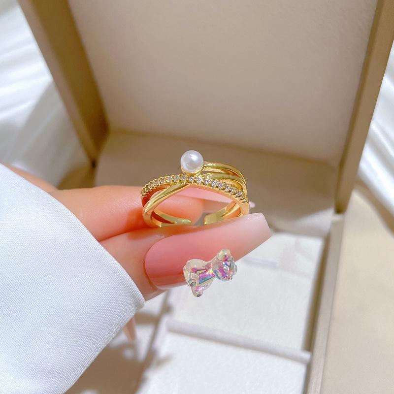 18k Gold Plated Trendy Imitation Pearl Zircon Cross Rings for Women Girls Adjustable Open Copper Ring Jewelry Accessories Gifts
18k Gold Plated Trendy Imitation Pearl Zircon Cross Rings for Women Girls Adjustable Open Copper Ring Jewelry Accessories Gifts
