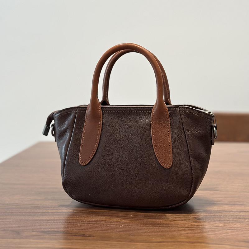 Johnature Small Bag Versatile Shoulder Crossbody Bag Simple Handbag Commuter Genuine Leather Women s Bag кавовий
Johnature Small Bag Versatile Shoulder Crossbody Bag Simple Handbag Commuter Genuine Leather Women s Bag кавовий