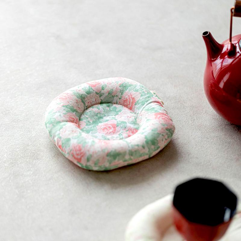 1PC Fabric Coasters Kitchen Accessories Heat-resistant Home Decor Tea Ceremony Soft Cup Cushions Photography Props Hand-made
1PC Fabric Coasters Kitchen Accessories Heat-resistant Home Decor Tea Ceremony Soft Cup Cushions Photography Props Hand-made