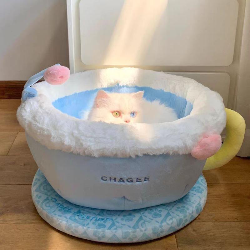 Cute Teacup-Shaped Cat Bed Plush Comfortable Pet House Soft Warm Cushion Blanket Cozy Home Nest for Kitten Small Feline Rest
Cute Teacup-Shaped Cat Bed Plush Comfortable Pet House Soft Warm Cushion Blanket Cozy Home Nest for Kitten Small Feline Rest