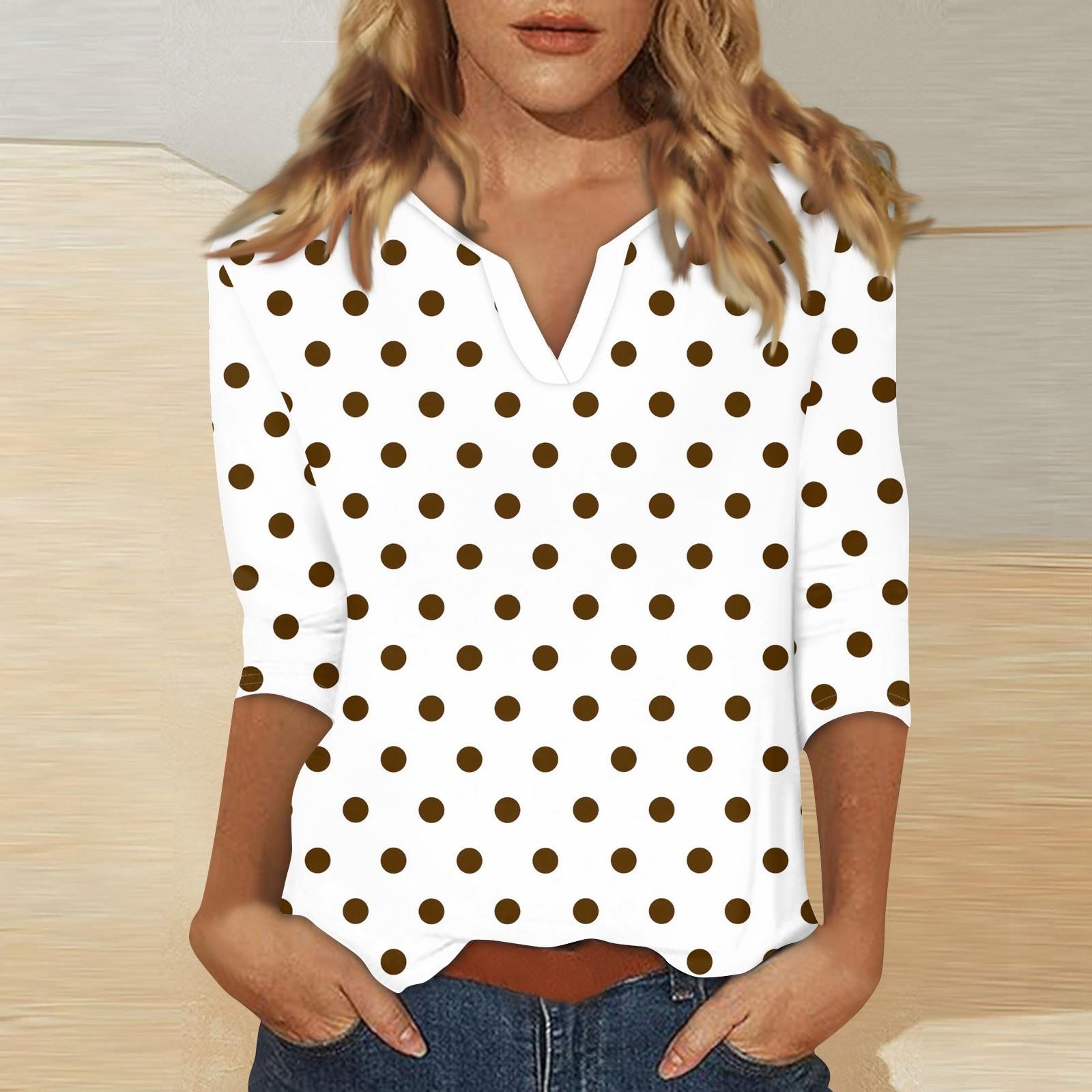 Женская футболка с воротником-стойкой и рукавами 3/4 с принтом L коричневый
Женская футболка с воротником-стойкой и рукавами 3/4 с принтом L коричневый