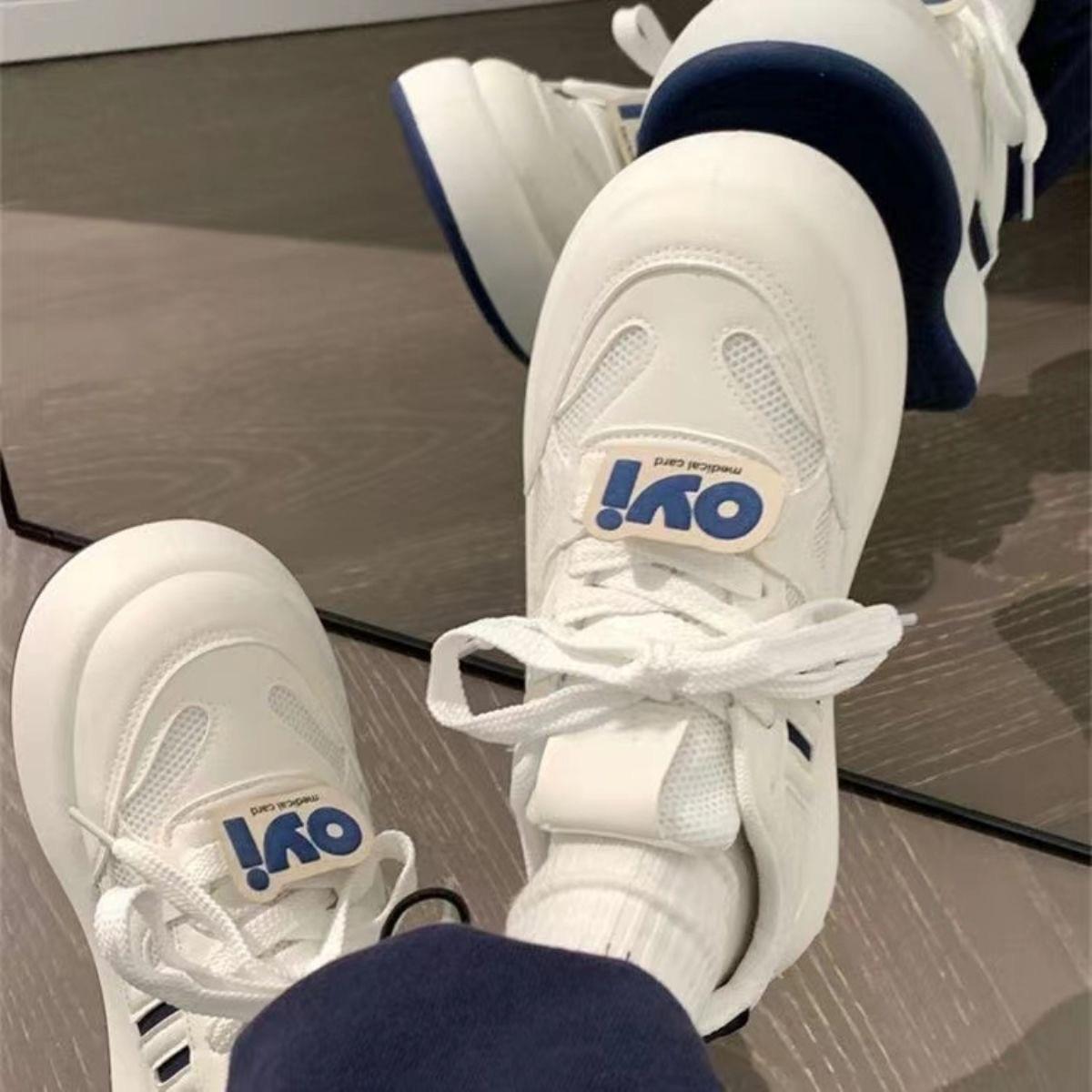 2025 New High Quality Women s Sports Shoes High Street Trend Designer Brand Platform Board Shoes Top Women s Shoes Sneakers 40 синій
2025 New High Quality Women s Sports Shoes High Street Trend Designer Brand Platform Board Shoes Top Women s Shoes Sneakers 40 синій