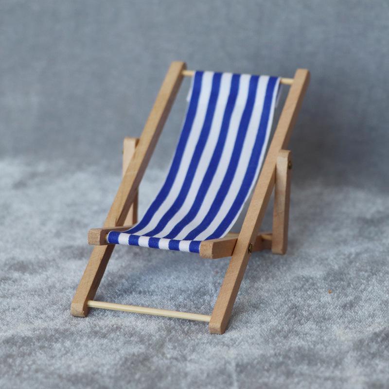 1:12 Dollhouse Mini Foldable Striped Beach Lounge Chair
1:12 Dollhouse Mini Foldable Striped Beach Lounge Chair