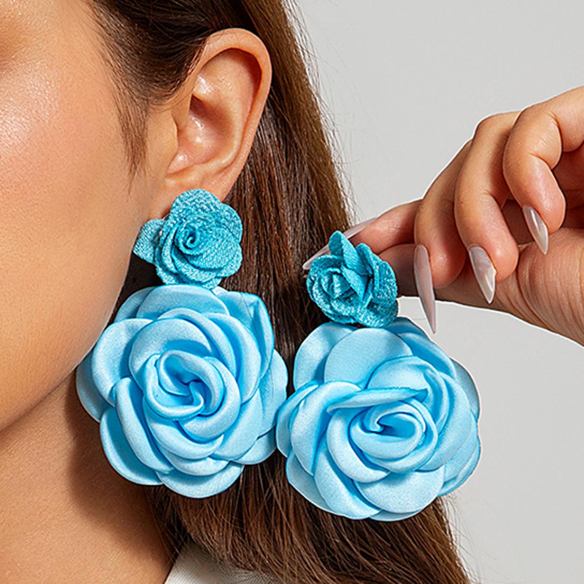 2 шт. европейские модные полихромные имитационные 3D-цветочные висячие серьги-гвоздики для женщин и девочек, свежие большие цветочные праздничные украшения для вечеринок
2 шт. европейские модные полихромные имитационные 3D-цветочные висячие серьги-гвоздики для женщин и девочек, свежие большие цветочные праздничные украшения для вечеринок