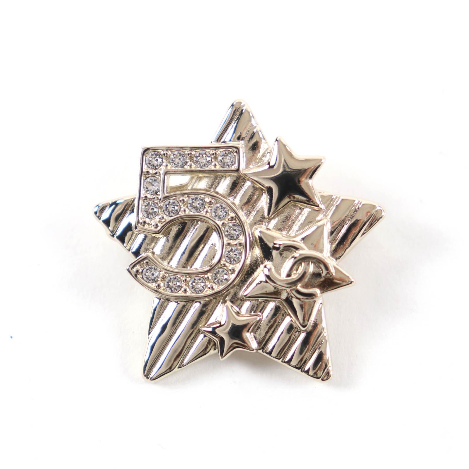 Excellent CHANEL Brooch No.5 COCO Mark Star Rhinestone gold Women L25P Used
Excellent CHANEL Brooch No.5 COCO Mark Star Rhinestone gold Women L25P Used