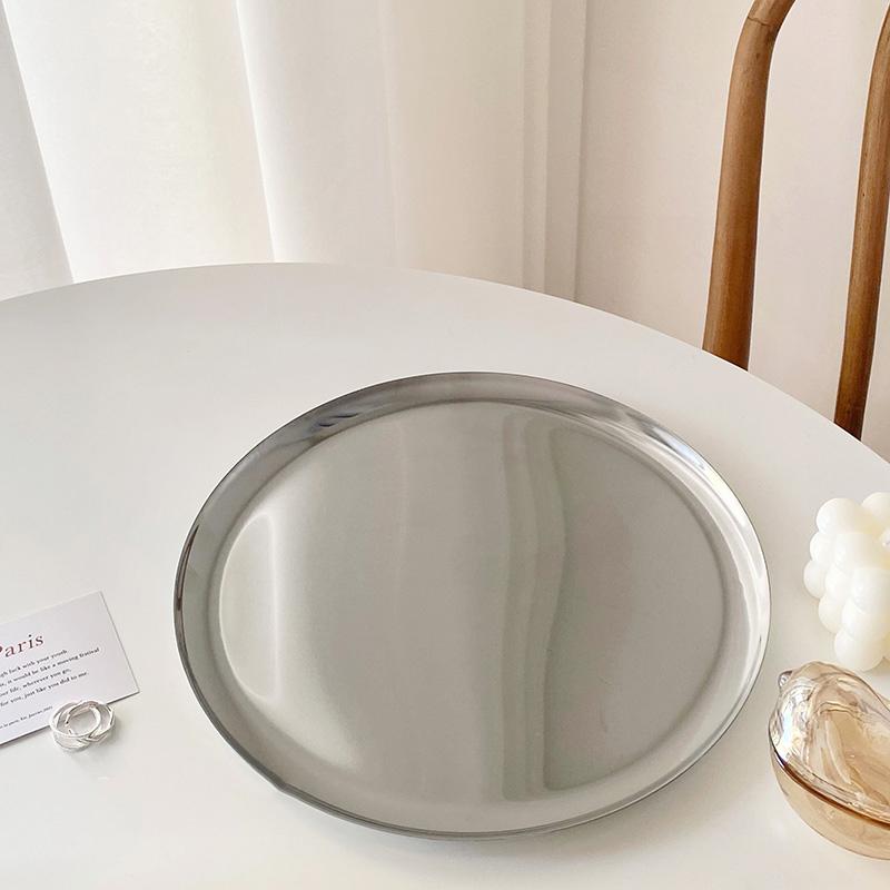Тарелки из нержавеющей стали, серебряные тарелки для хранения, сервировочные блюда, круглые кухонные украшения, поднос для духов 20cm серебряный
Тарелки из нержавеющей стали, серебряные тарелки для хранения, сервировочные блюда, круглые кухонные украшения, поднос для духов 20cm серебряный