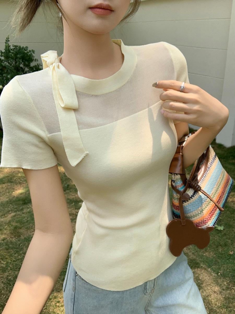 Pure desire semi-transparent design sense round neck lace-up short-sleeved knitted sweater women s summer new small slim soft waxy top one size fits all
Pure desire semi-transparent design sense round neck lace-up short-sleeved knitted sweater women s summer new small slim soft waxy top one size fits all