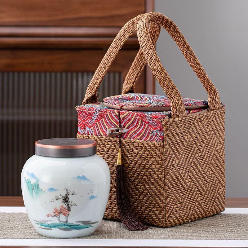 Cylindrical Ceramic Tea Caddy with Gift Bag
Cylindrical Ceramic Tea Caddy with Gift Bag