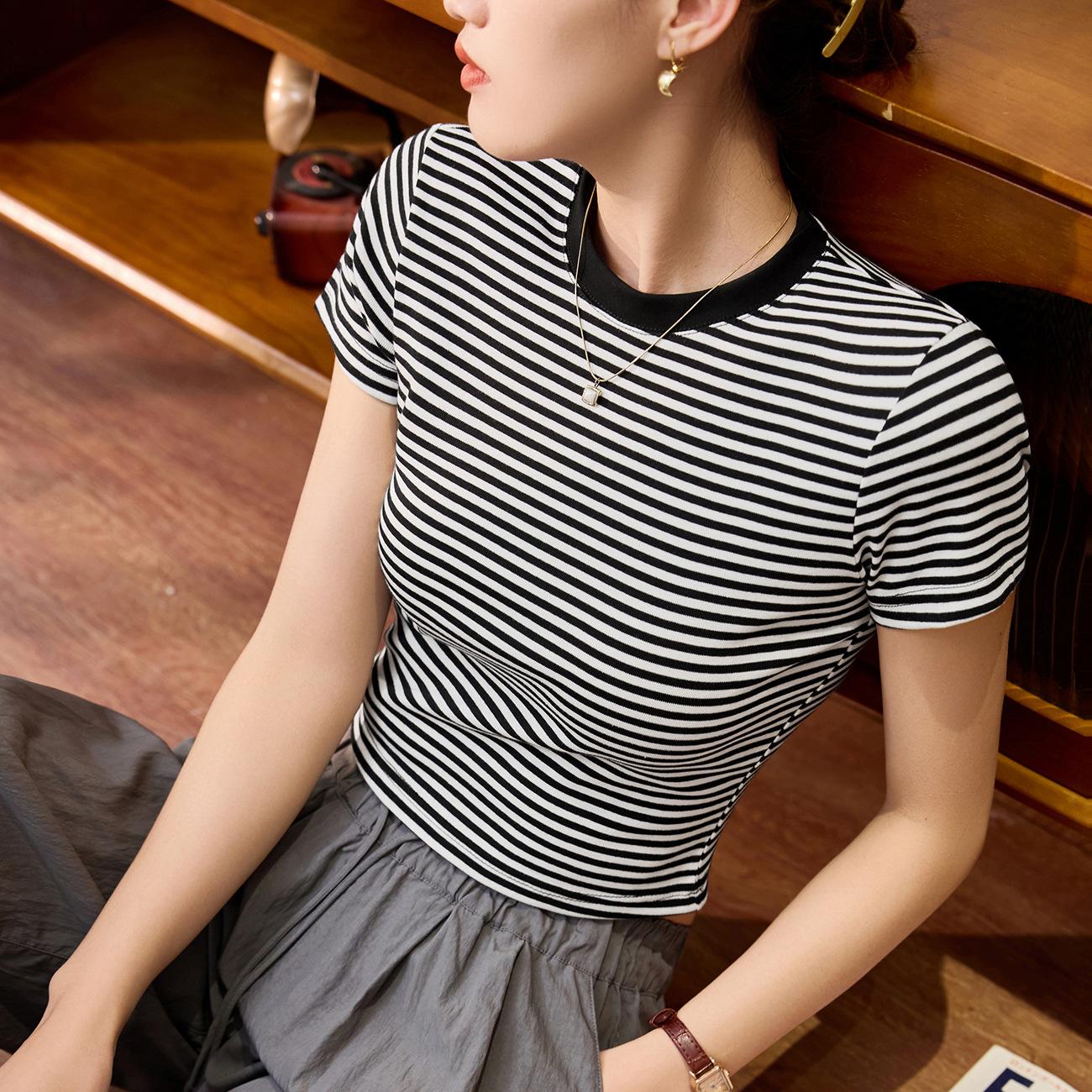 Полосатая футболка для женщин, летняя, новая, с высокой талией, короткий, контрастный стиль, топ с короткими рукавами 2XL
Полосатая футболка для женщин, летняя, новая, с высокой талией, короткий, контрастный стиль, топ с короткими рукавами 2XL
