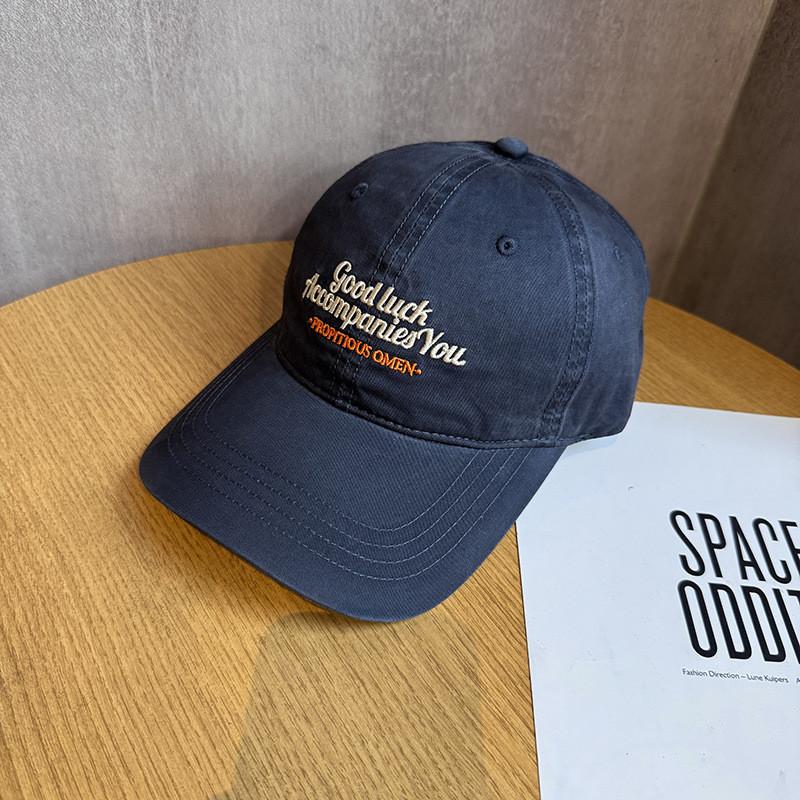 Classic Cotton Letter Baseball Hat With Adjustable Fit For Outdoor Activities темно-синього кольору
Classic Cotton Letter Baseball Hat With Adjustable Fit For Outdoor Activities темно-синього кольору