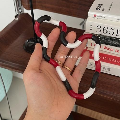 Abstract Art Decoration Mobius Ring Memphis Style Twist Decoration Desk Ornament Mini Medieval Living Room Decoration Home Decor
Abstract Art Decoration Mobius Ring Memphis Style Twist Decoration Desk Ornament Mini Medieval Living Room Decoration Home Decor
