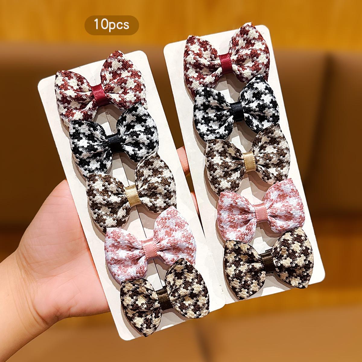 10 colorful checkered bow hair clips, sweet and stylish hair accessories suitable for daily use
10 colorful checkered bow hair clips, sweet and stylish hair accessories suitable for daily use
