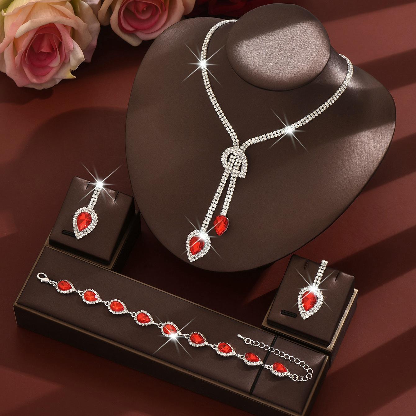Luxury Red Teardrop Rhinestone Jewelry Set Party Wedding Accessories красный
Luxury Red Teardrop Rhinestone Jewelry Set Party Wedding Accessories красный