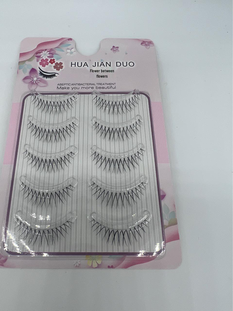 14V Minimalist Long False Eyelashes - 5 Pairs, Black Moon Fish Tail Style One Box with 5 Pairs
14V Minimalist Long False Eyelashes - 5 Pairs, Black Moon Fish Tail Style One Box with 5 Pairs