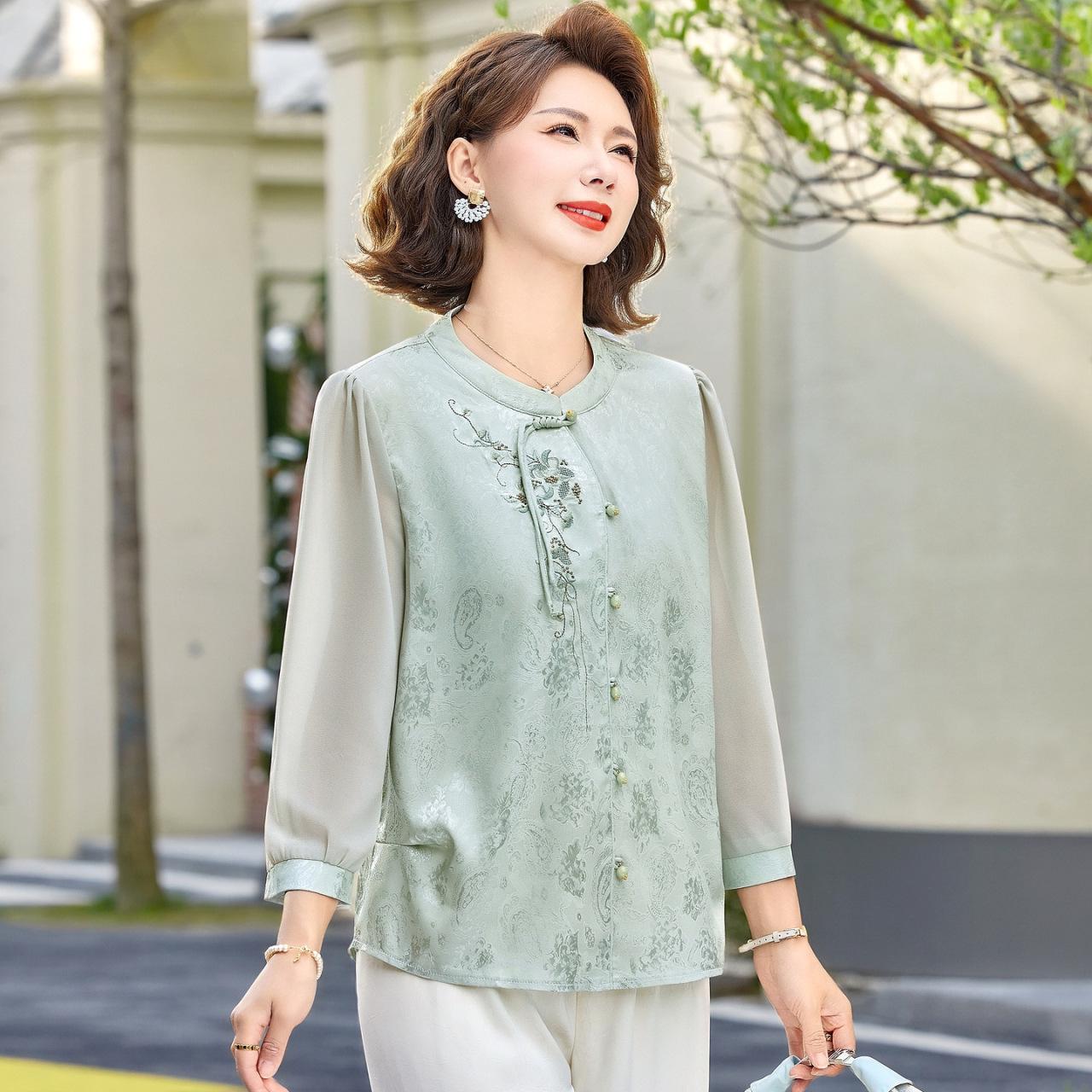 Elegant Women s Seven-Sleeve Shirt - Slim, Chinese-Style Top for Spring/Summer 2XL (105-120 jin) світло-зелений колір
Elegant Women s Seven-Sleeve Shirt - Slim, Chinese-Style Top for Spring/Summer 2XL (105-120 jin) світло-зелений колір