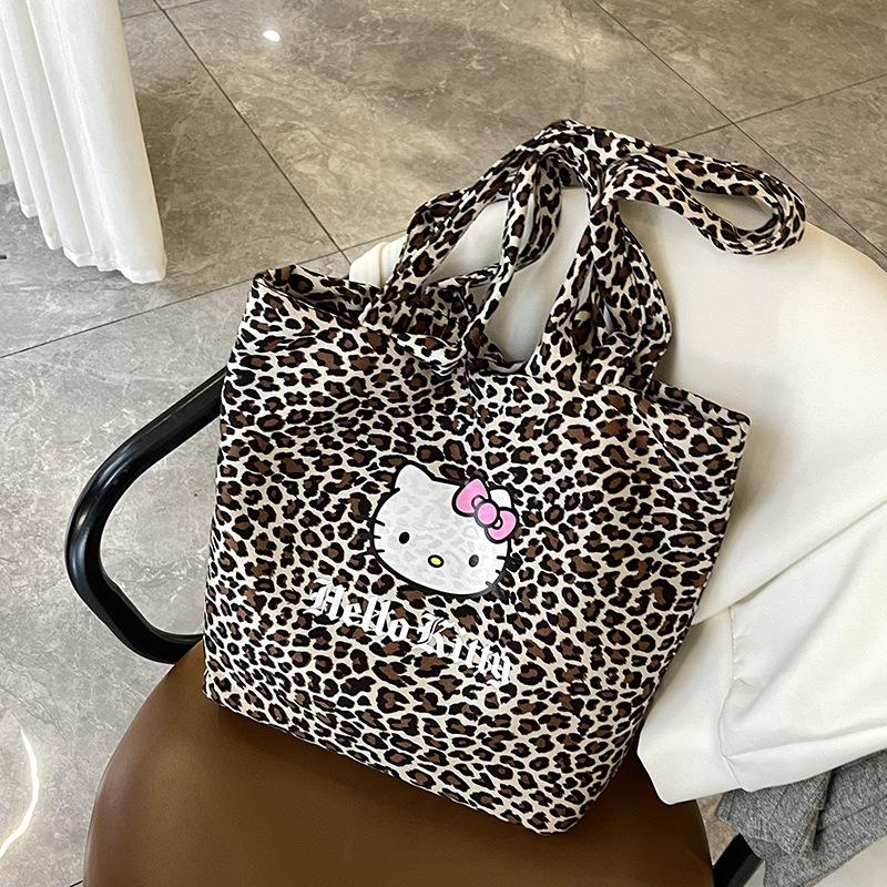 Black Leather Kitty Large Capacity Tote Bag, New Leopard Print Capacity Lazy Style Shopping Bag, Single Shoulder Fashionable Crossbody Bag чёрный
Black Leather Kitty Large Capacity Tote Bag, New Leopard Print Capacity Lazy Style Shopping Bag, Single Shoulder Fashionable Crossbody Bag чёрный