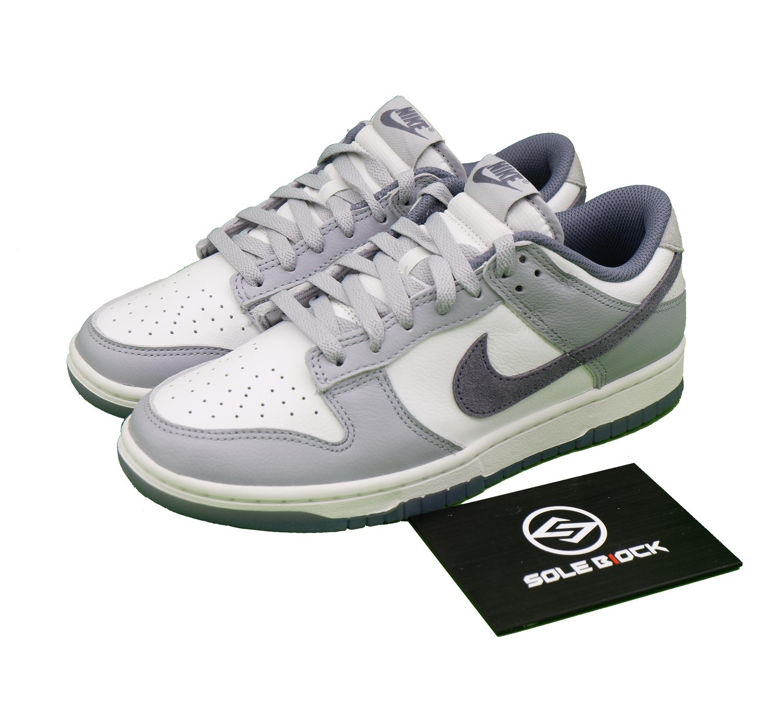 Nike Dunk Low SE Light Carbon FJ4188-100- 38.5
Nike Dunk Low SE Light Carbon FJ4188-100- 38.5