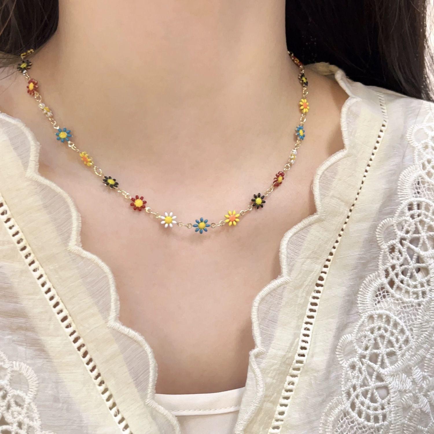 Little Fresh Daisy Flower Necklace necklace
Little Fresh Daisy Flower Necklace necklace