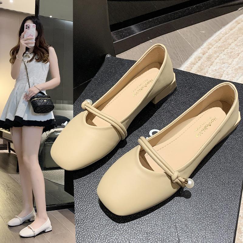 Mary Jane with skirt small leather single shoes women s new spring and autumn flat shoes 35 абрикосовий
Mary Jane with skirt small leather single shoes women s new spring and autumn flat shoes 35 абрикосовий