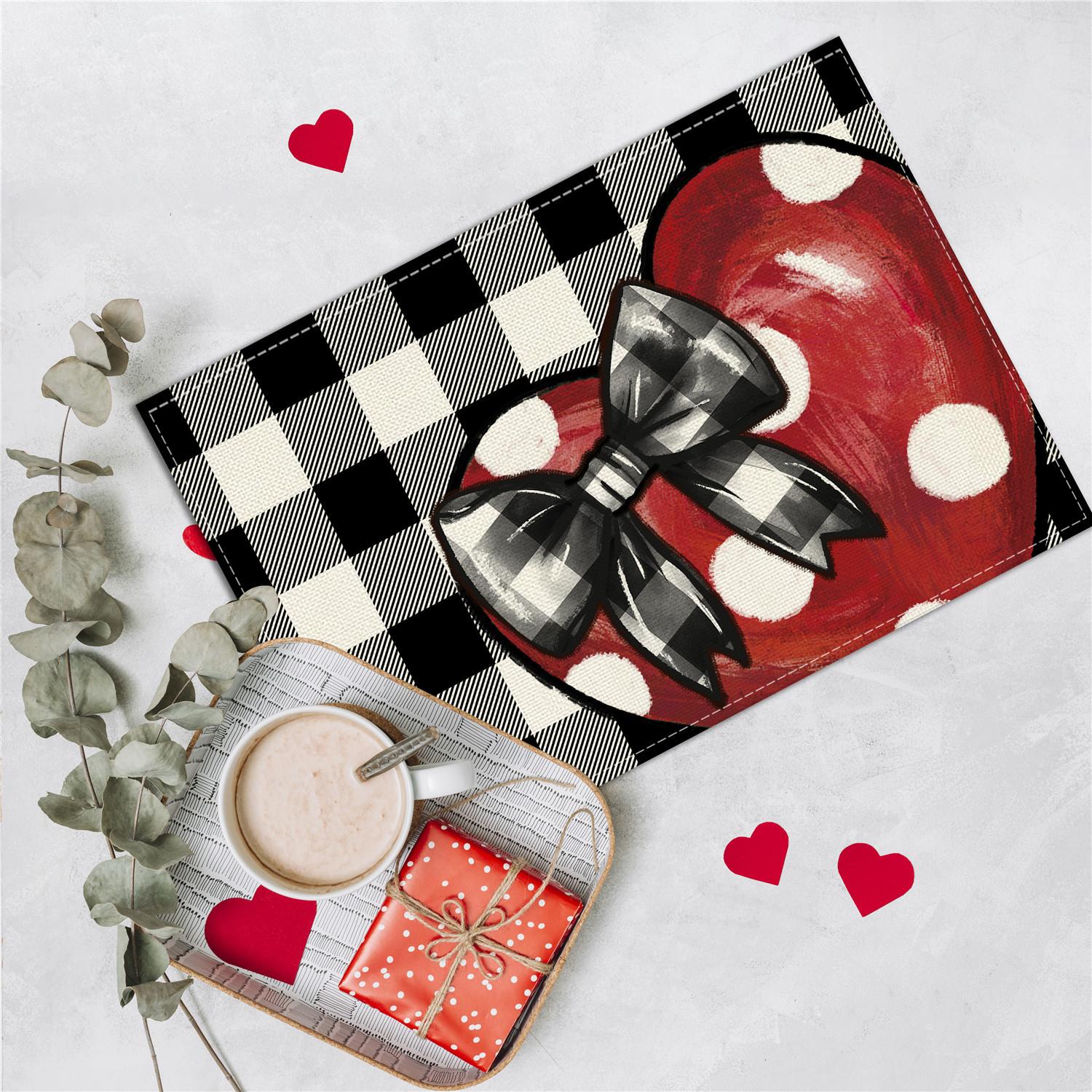 1PC Valentine s Day Placemats Black & White Buffalo Check with Red Heart & Polka Dots Design, Perfect for Romantic Dinners 1PC 30X45cm
1PC Valentine s Day Placemats Black & White Buffalo Check with Red Heart & Polka Dots Design, Perfect for Romantic Dinners 1PC 30X45cm