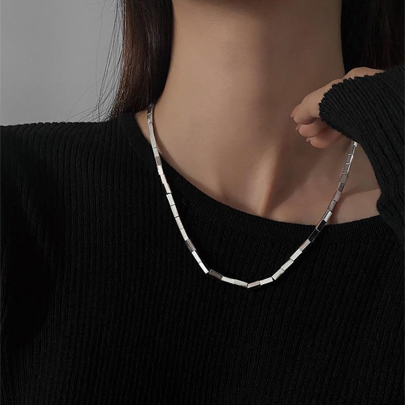 Biling Super Flash Personality Square Tube Small Square Collarbone Neck Chain Design Bamboo Bare Chain Necklace Female
Biling Super Flash Personality Square Tube Small Square Collarbone Neck Chain Design Bamboo Bare Chain Necklace Female