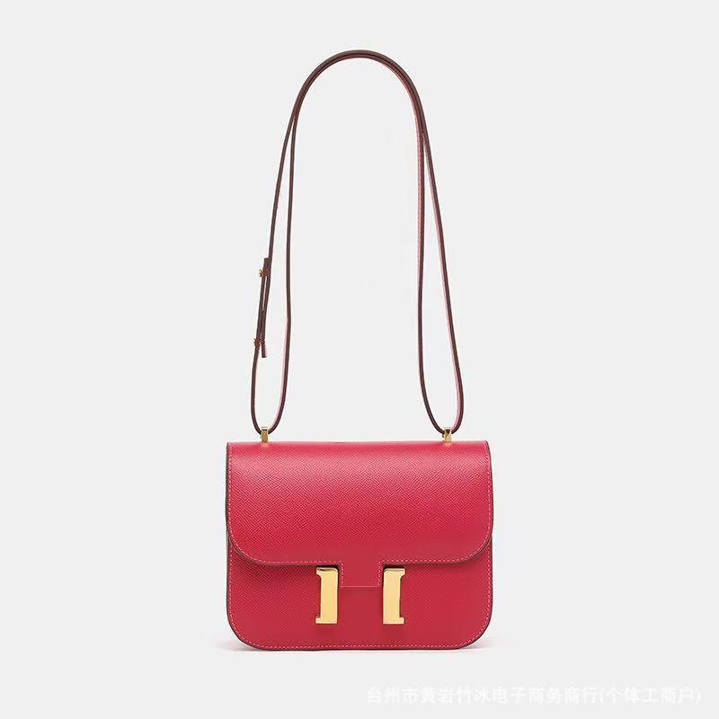 Leather bag Palm pattern lock Crossbody underarm small square bag One shoulder tofu bag Women s bag small size 19 рожевий червоний колір
Leather bag Palm pattern lock Crossbody underarm small square bag One shoulder tofu bag Women s bag small size 19 рожевий червоний колір