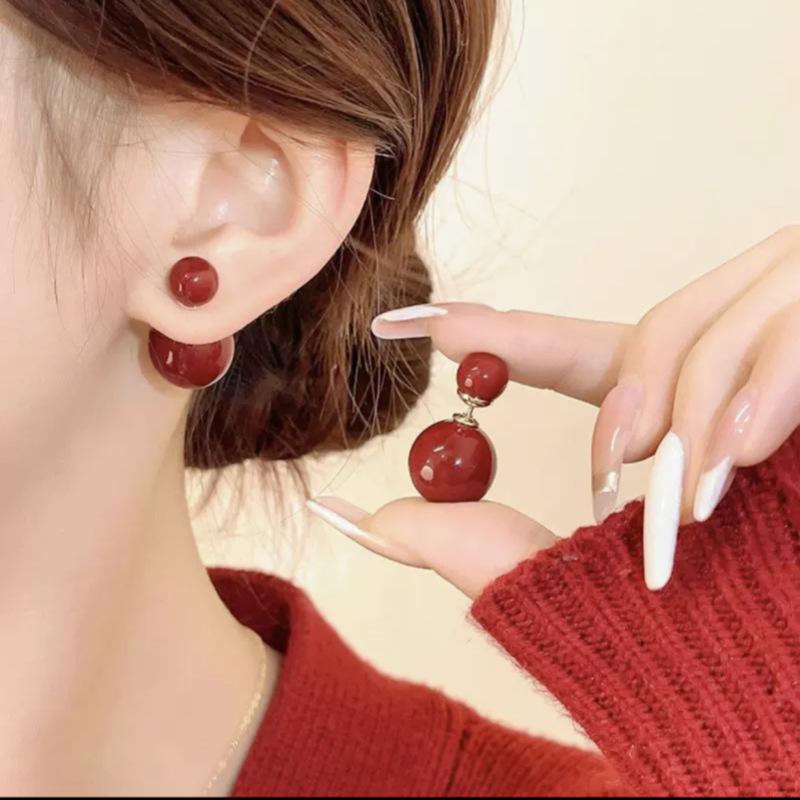 Double-sided Spherical Stud Earrings - A Stylish and Simple Design for Two Earrings for Women, Featuring A Sweet and Cool Look. червоний
Double-sided Spherical Stud Earrings - A Stylish and Simple Design for Two Earrings for Women, Featuring A Sweet and Cool Look. червоний