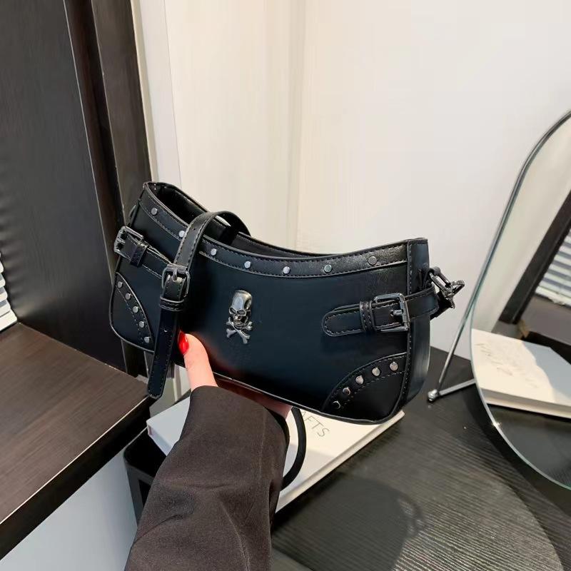 Модная панк-трендовая крутая сумка под мышкой с заклепками Маленькая квадратная сумка через плечо